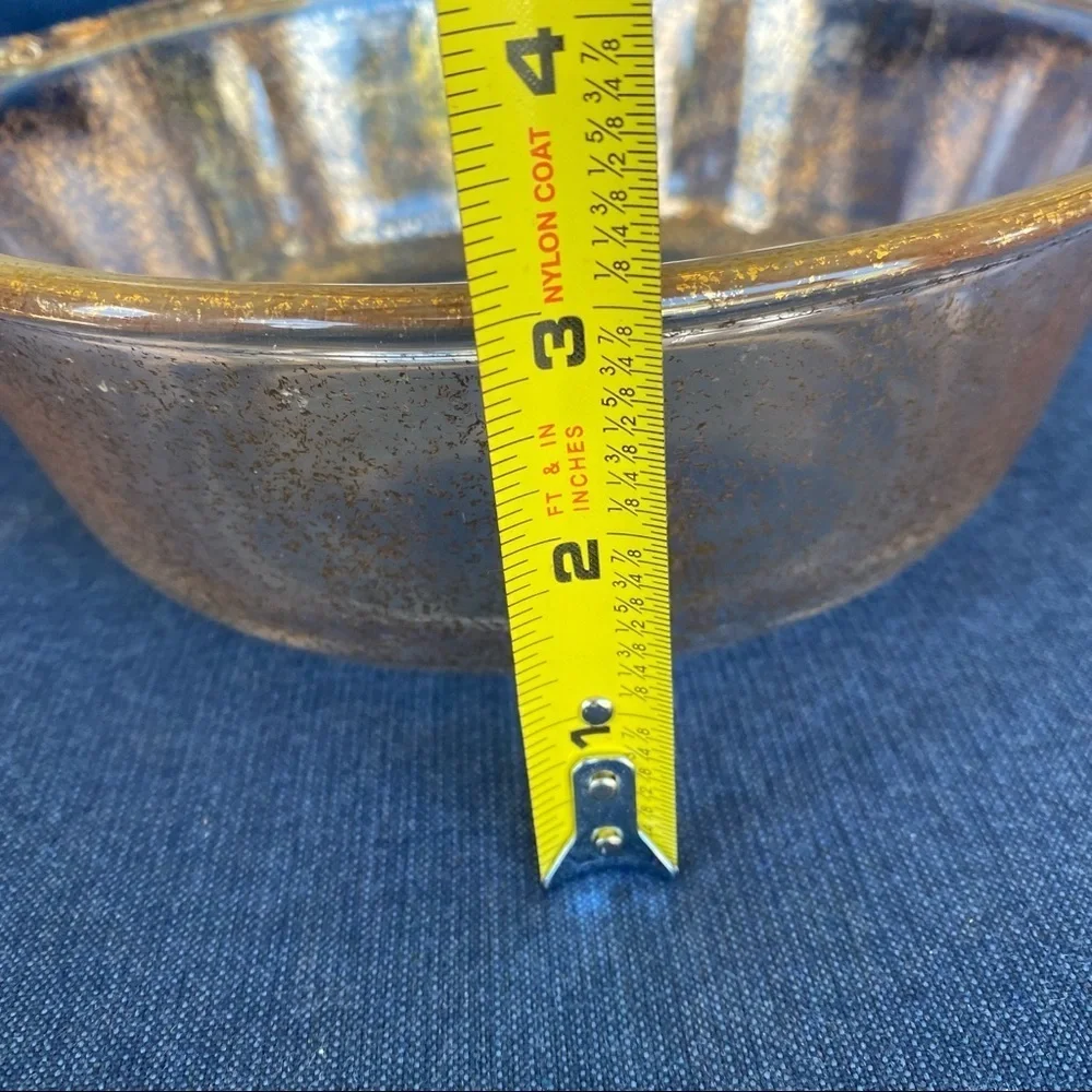 Vintage Fire King 2-Quart Casserole Dish With Gold Detail Pattern Made in USA